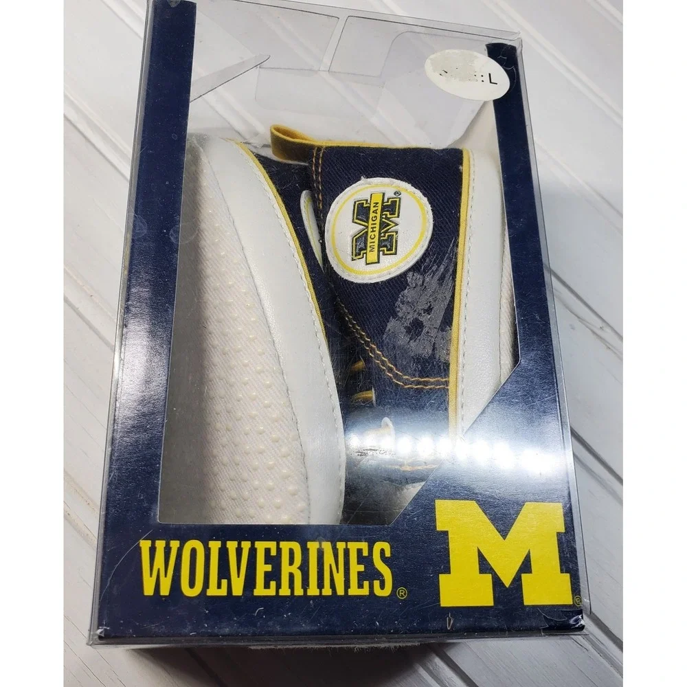 Michigan‎ Wolverines New Officially Licensed NCAA Baby Shoes Large 6-9 Months